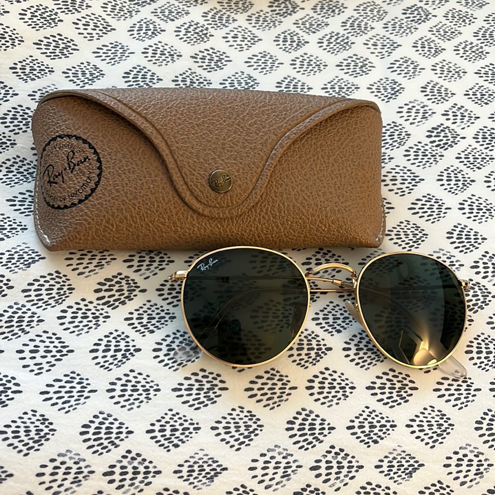 Ray-ban round sunglasses gold color💖